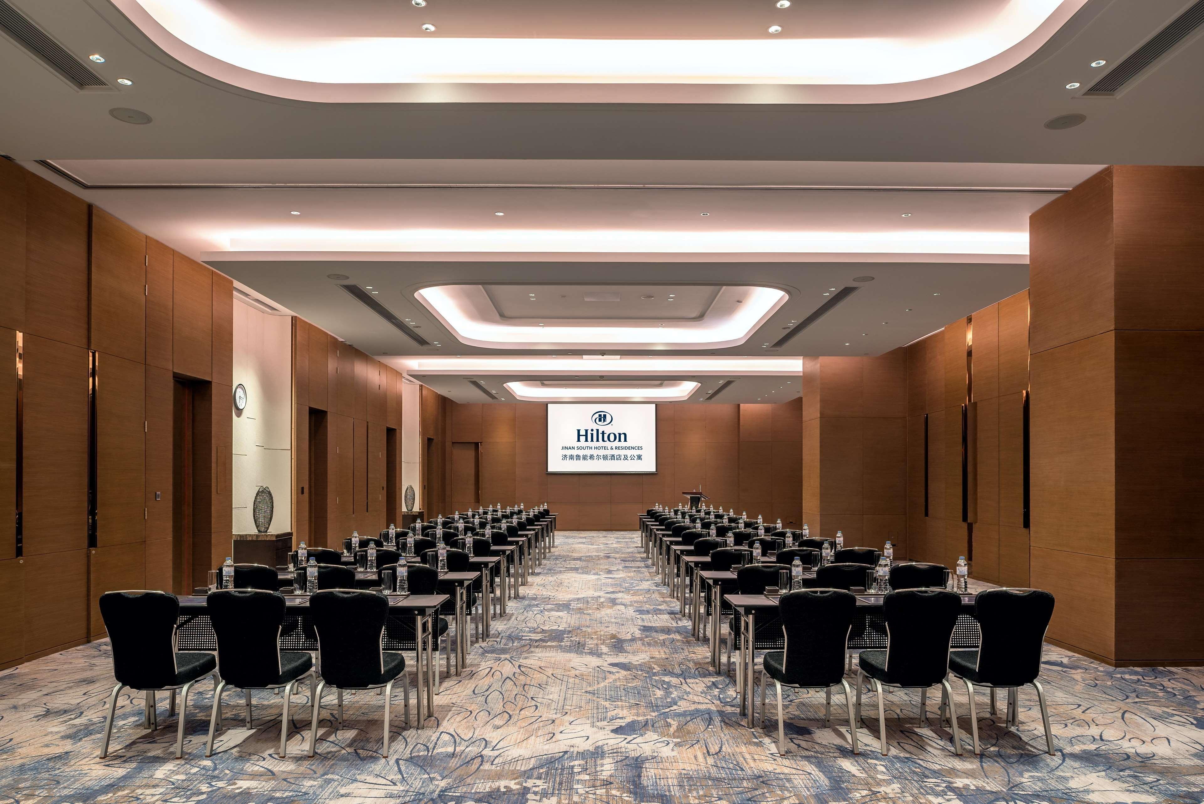 Hilton Jinan South Hotel & Residences Exterior foto
